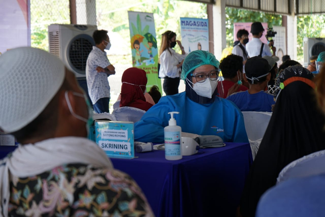 Vaksinasi Gotong Royong bekerjasama dengan Kimia Farma dan Dompet Dhuafa diselenggarakan untuk warga Lombok Barat. (Jumat, 22/10) Dok Dompet Dhuafa