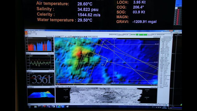 Ilmuwan Terkejut Temukan Gunung Berapi Raksasa Baru di Bawah Laut (2)