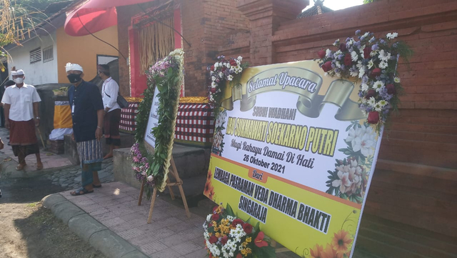 Keluarga dan Undangan Khusus Mulai Datangi Lokasi Upacara Masuk Hindu Sukmawati (58267)
