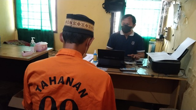 Cekcok Antar Anak di Lampung Berakhir Penusukan Sang Ayah oleh Tetangganya (2)