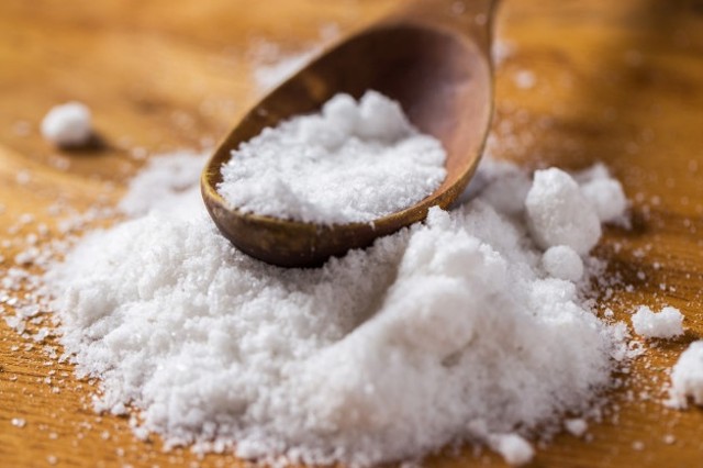 Mineral yodium dapat ditemukan dalam garam yang telah tercampur dengan yodium. Sumber: Freepik.com