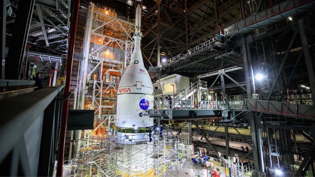 Space Launch System, roket tanpa awak yang akan ke Bulan.
 Foto: NASA