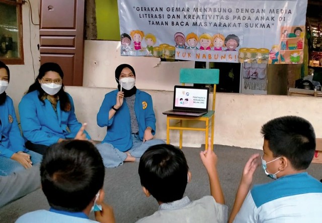 Pengabdian Mahasiswa Universitas Pamulang di Taman Baca Masyarakat Cahaya Sukma (4771)