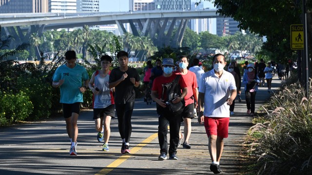 Kabar Corona Dunia: Lonjakan di Singapura hingga Moderna Diklaim Aman Bagi Anak (2)