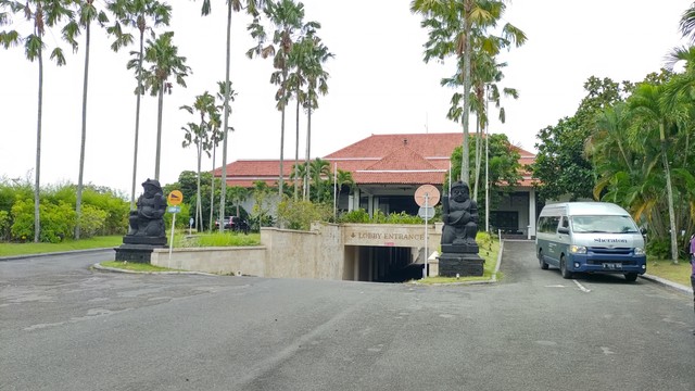 Polemik Rapat KPK di Hotel Bintang 5 Yogyakarta (51030)