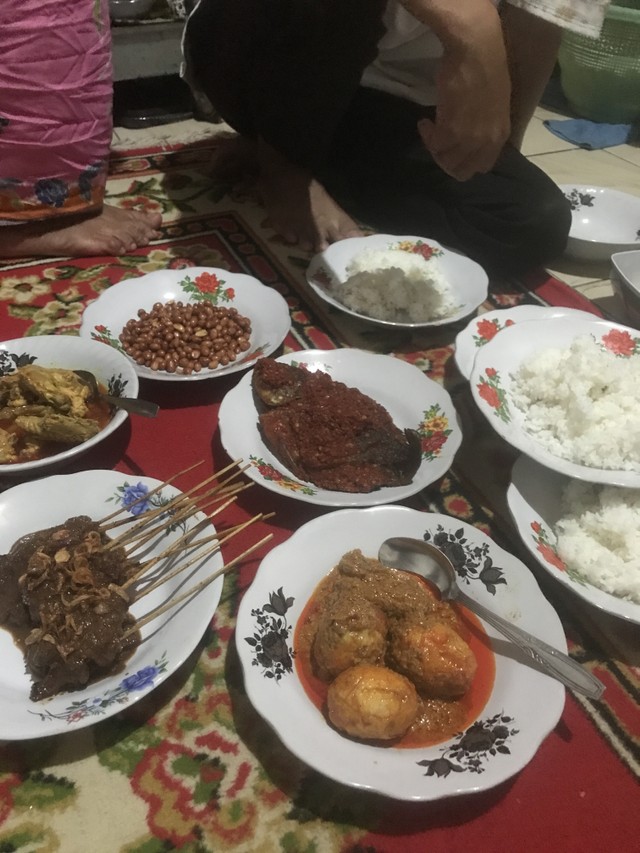 Sayur Ares, Kuliner Tradisional Khas Lombok (384133)