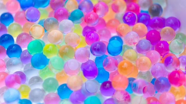Pertolongan pertama bila anak tertelan water beads. Dok: Shutterstock
