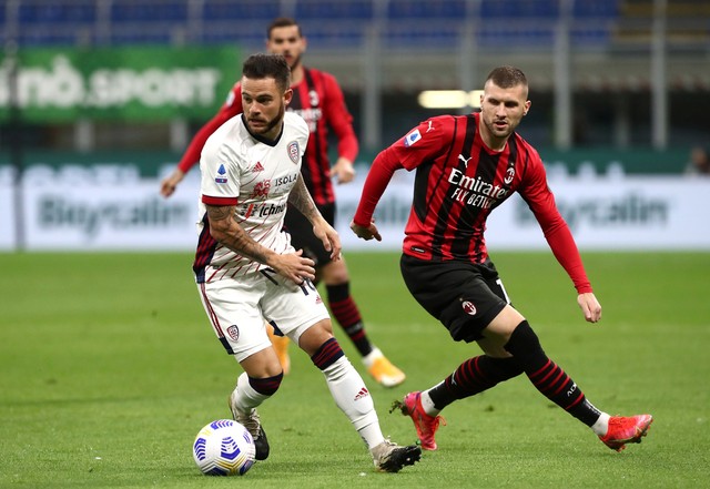 AC Milan vs Cagliari. Foto: Getty Images
