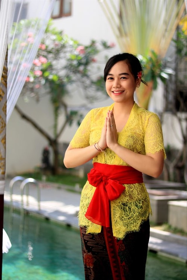 Om swastiastu atau om swastyastu
