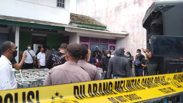 Rumah yang diduga sebagai tempat pendanaan aksi terorisme di Lampung. | Foto: Bella Sardio/ Lampung Geh