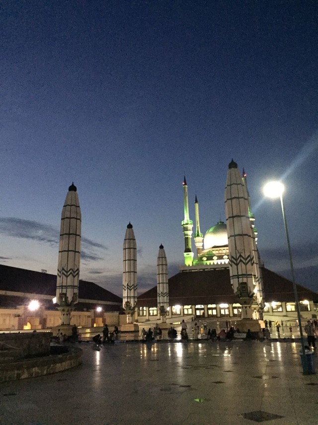 Ilustrasi Masjid Agung, Semarang. Doc: Alfaddillah