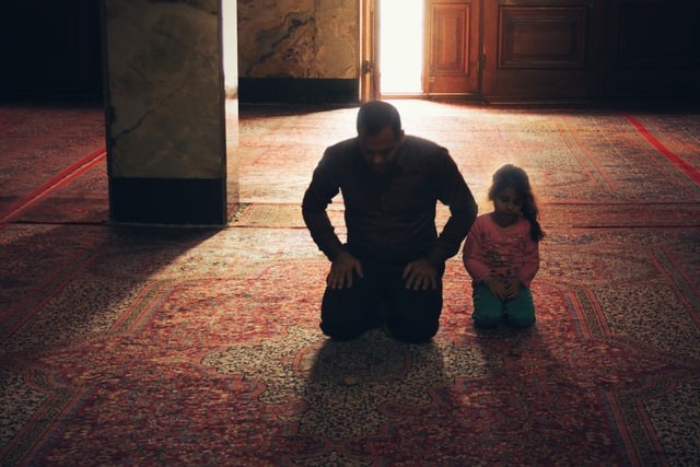 Doa attahiyatul akhir. Sumber: unsplash.com