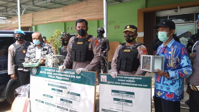 Selain Ratusan Kotak Amal, Mobil Operasional BM ABA di Pringsewu Juga Diamankan (2)