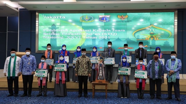 Anies Senang Kafilah DKI Juara STQ Nasional: Ikhtiar, Doa, Cium Tangan Orang Tua (41689)