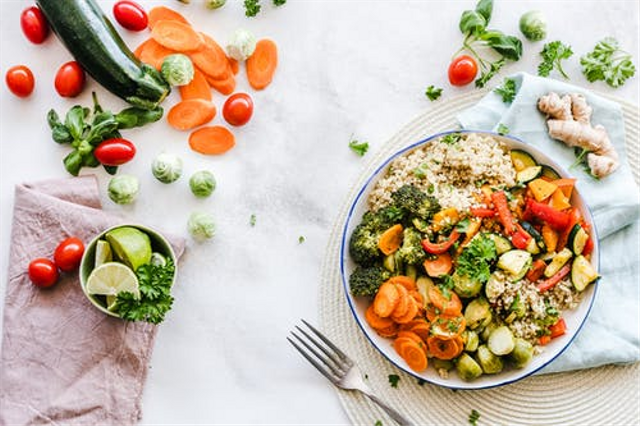 Usaha makanan adalah jenis usaha yang memiliki prospek yang cukup meyakinkan. Foto: Pexels.com