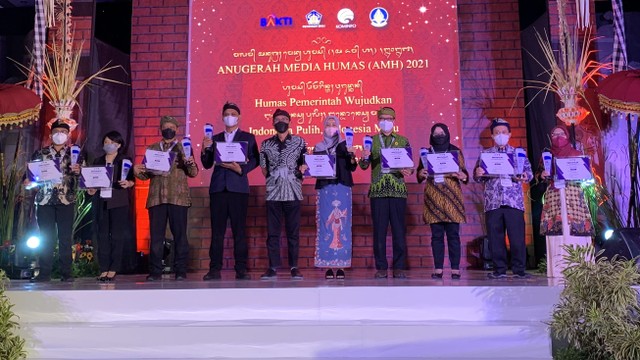 Pemprov DKI meraih juara umum Anugerah Media Humas 2021 dalam malam puncak di Bali, Kamis (4/11) malam. Foto: Dok. Pemprov DKI Jakarta