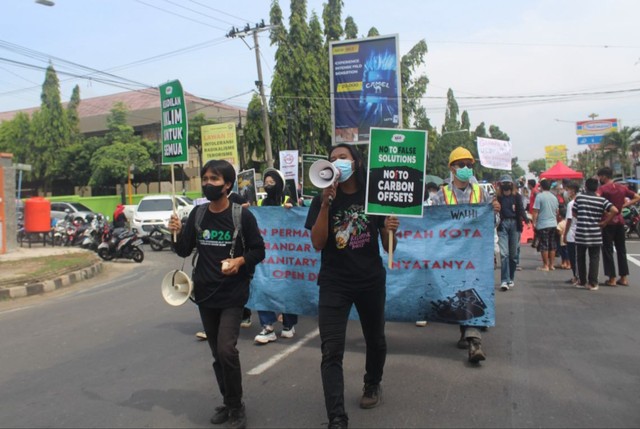 Walhi Lampung gelar aksi peduli lingkungan, Sabtu (6/11/2021) | Foto: ist