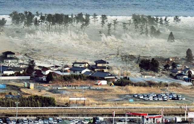 Peristiwa tsunami Sumber: Pixabay