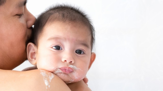 Apa yang Harus Dilakukan Setelah Bayi Gumoh? Foto: Shutterstock