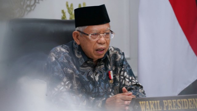 Wakil Presiden Ma'ruf Amin memberikan sambutan pada Pembukaan Itjima Ulama Komisi Fatwa se-Indonesia Tahun 2021. Foto: Dok. KIP