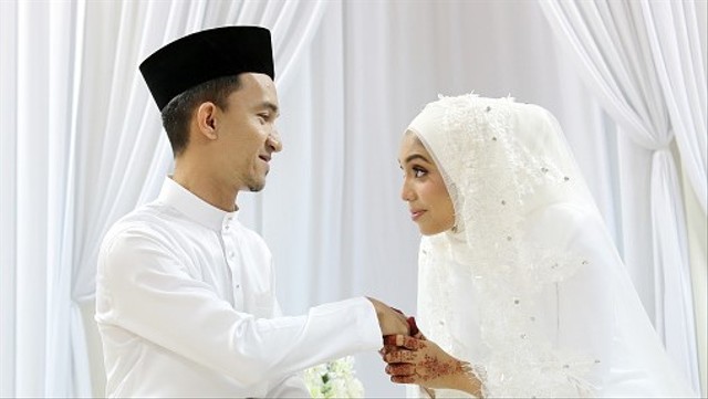 https://unsplash.com/s/photos/nikah