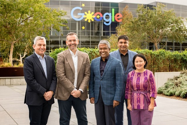 Indosat Ooredoo dan Google Cloud berkolaborasi menawarkan solusi untuk UMKM hingga solusi 5G untuk korporasi. Foto: Dok. Indosat Ooredoo