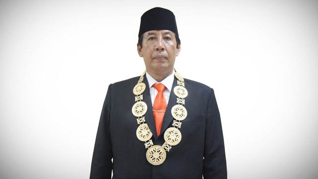 Rektor Universitas Udayana (Unud) Bali, Prof Dr I Nyoman Gde Antara.  Foto: unud.ac.id