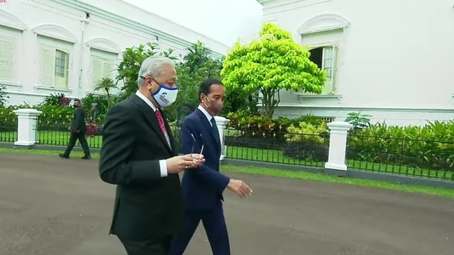 Serba-serbi Pertemuan Jokowi dan PM Baru Malaysia (8984)