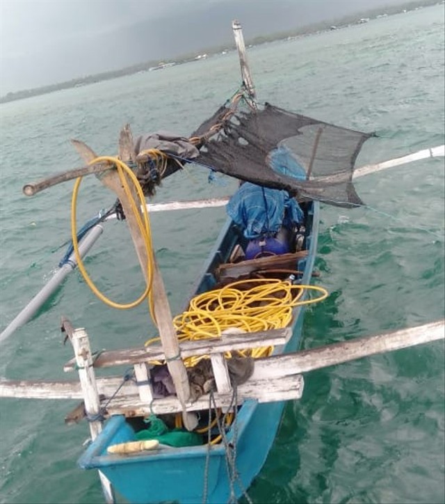 Perahu yang digunakan korban untuk mencari ikan hias di laut - IST