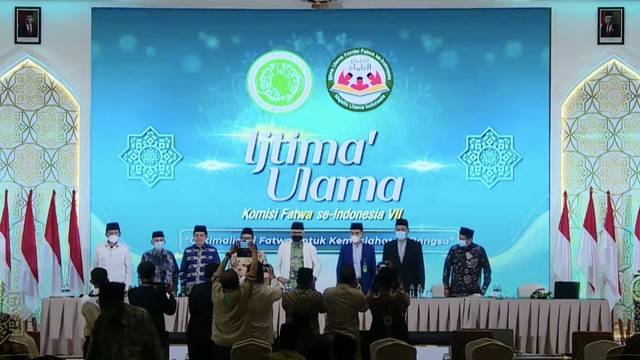 Penutupan Ijtima' Ulama Komisi Fatwa MUI di Jakarta, Kamis (11/11/2021). Foto: YouTube/MUI