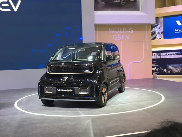 Mobil listrik Wuling berbasis platform Global Small Electric Vehicle atau GSEV mejeng di GIIAS 2021. Foto: Muhammad Ikbal/kumparan
