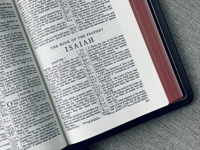 Unsplash.com - Yesaya 29:12