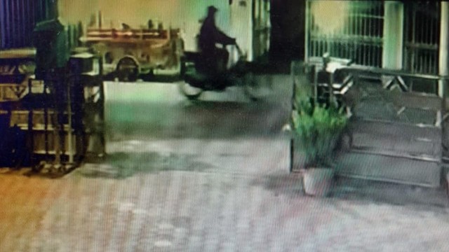 Aksi pencurian tabung gas melon berukuran 3 kilogram terjadi Desa Dumeling Kecamatan Wanasari Kabupaten Brebes, Jumat (12/11/2021) malam.