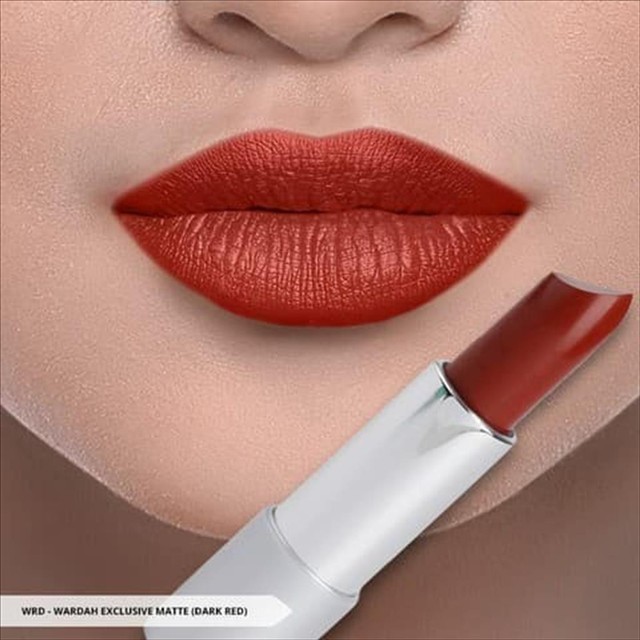 7 Warna Lipstik untuk Bibir Hitam dan Tebal (295881)