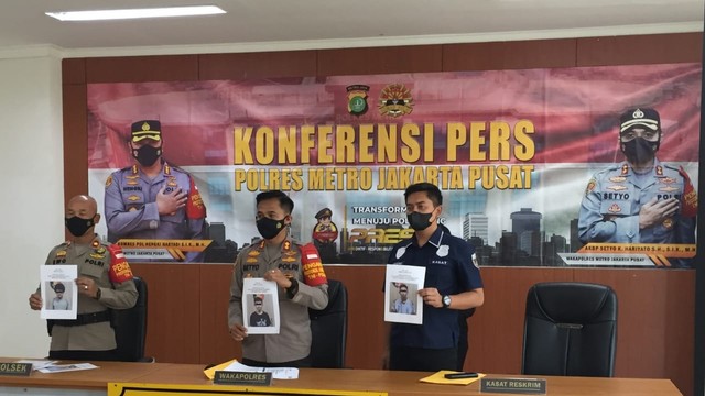 Polres Metro Jakarta Pusat gelar konferensi pers penangkapan DPO begal karyawan Basarnas. Foto: Jonathan Devin/kumparan