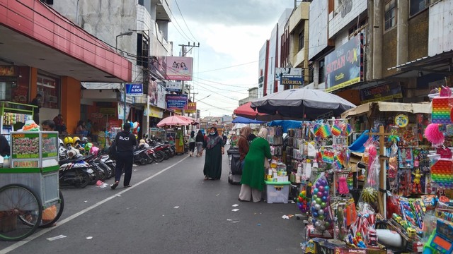 BPOM RI Rilis 9 Kosmetik Berbahaya, Beberapa Masih Beredar di Pasar Lampung (2)