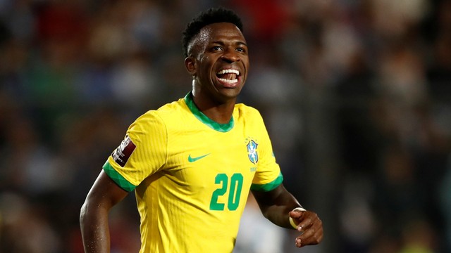 Pemain Brasil Vinicius Junior saat menghadapi Argentina di Kualifikasi Piala Dunia 2022. Foto: Agustin Marcarian/REUTERS