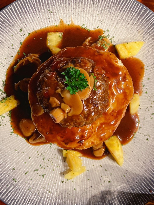 Hoffman Lane: Garden Cafe di Bandar Lampung Berkonsep Glass House Semi Eropa (6)