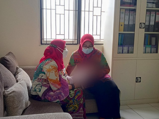 Jenguk Bayi yang Ditelantarkan di Masjid, Ini Pesan Walkot Bandar Lampung (1)