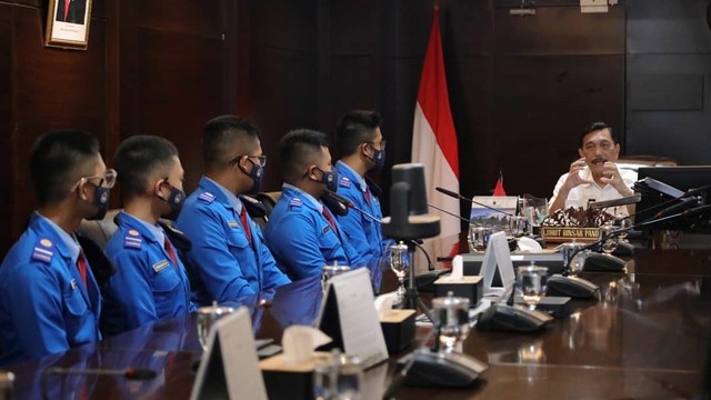 Ini Syaratnya Kalau Mau Kerja Bareng Luhut: Nilai Matematika Harus Keren (511767)