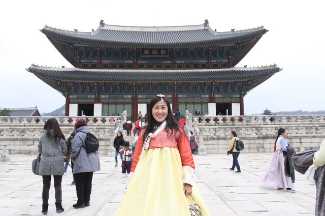 Pakaian tradisional Korea bernama Hanbok, Sumber: Pexels