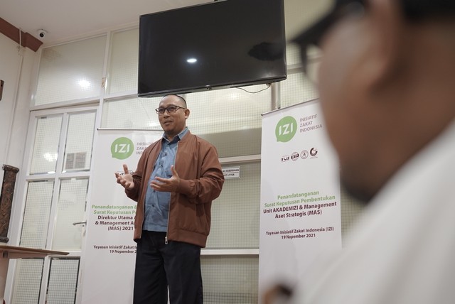 Penandatanganan SK Pembentukan dan Pengangkatan Dirut AKADEMIZI serta MAS (33133)
