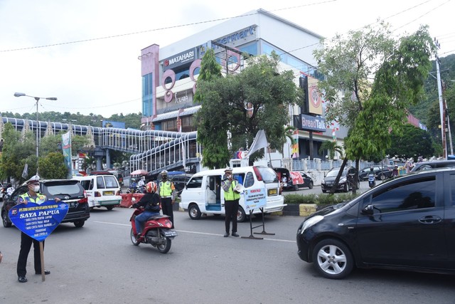 Pelanggaran Lalu Lintas di Papua Naik (35047)