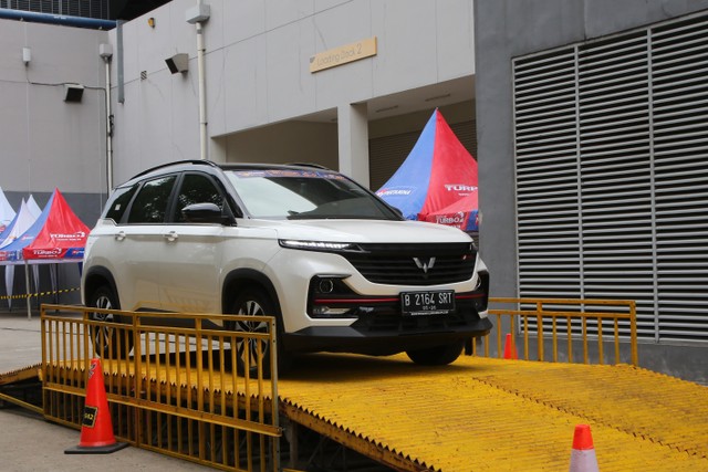Wuling Almaz di GIIAS 2021. Foto: Dok. Istimewa