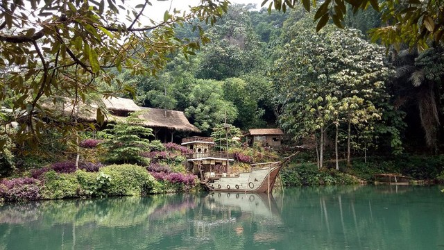 Salah satu objek wisata alam di Majalengka adalah Situ Panten. Foto: Flickr.com