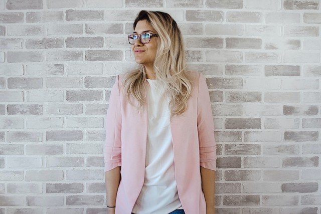 Ilustrasi OOTD Cardigan Panjang. Foto: Pexels