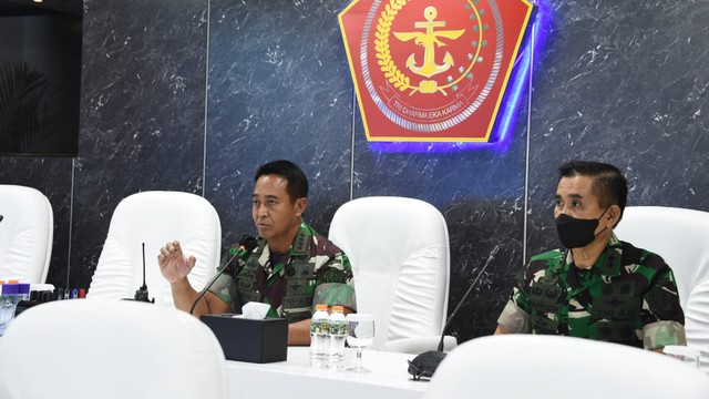 Panglima TNI Pimpin Rapat Evaluasi Penanganan Covid-19 dan Vaksinasi. Foto: Dok. Puspen TNI