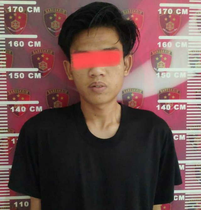 Pemuda berinisial DF ditangkap karna menyebarkan video porno mantan pacarnya. (foto: istimewa)