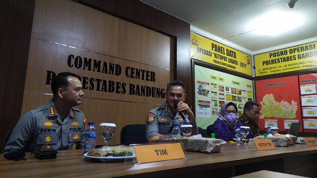 Perguruan Tinggi Ilmu Kepolisian (PTIK) Lemdiklat Polri mengunjungi Mapolrestabes Bandung, Rabu (24/11). Foto: Rachmadi Rasyad/kumparan