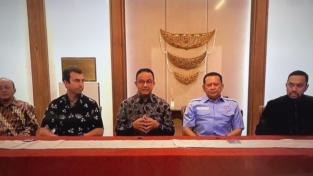 Gubernur DKI Jakarta Anies Baswedan gelar pertemuan dengan IMI dan FEO terkait persiapan Formula E, Rabu (24/11). Foto: Dok. Istimewa